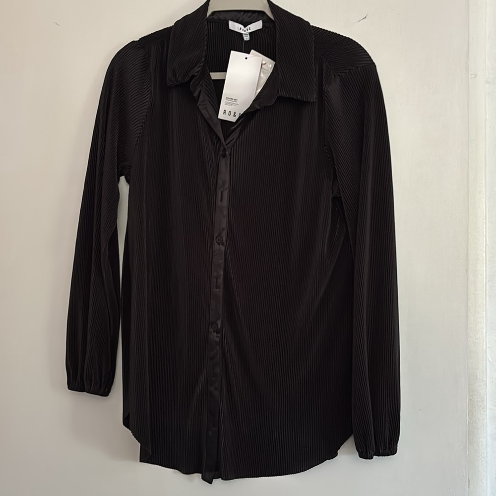 Ro & De Long sleeve top